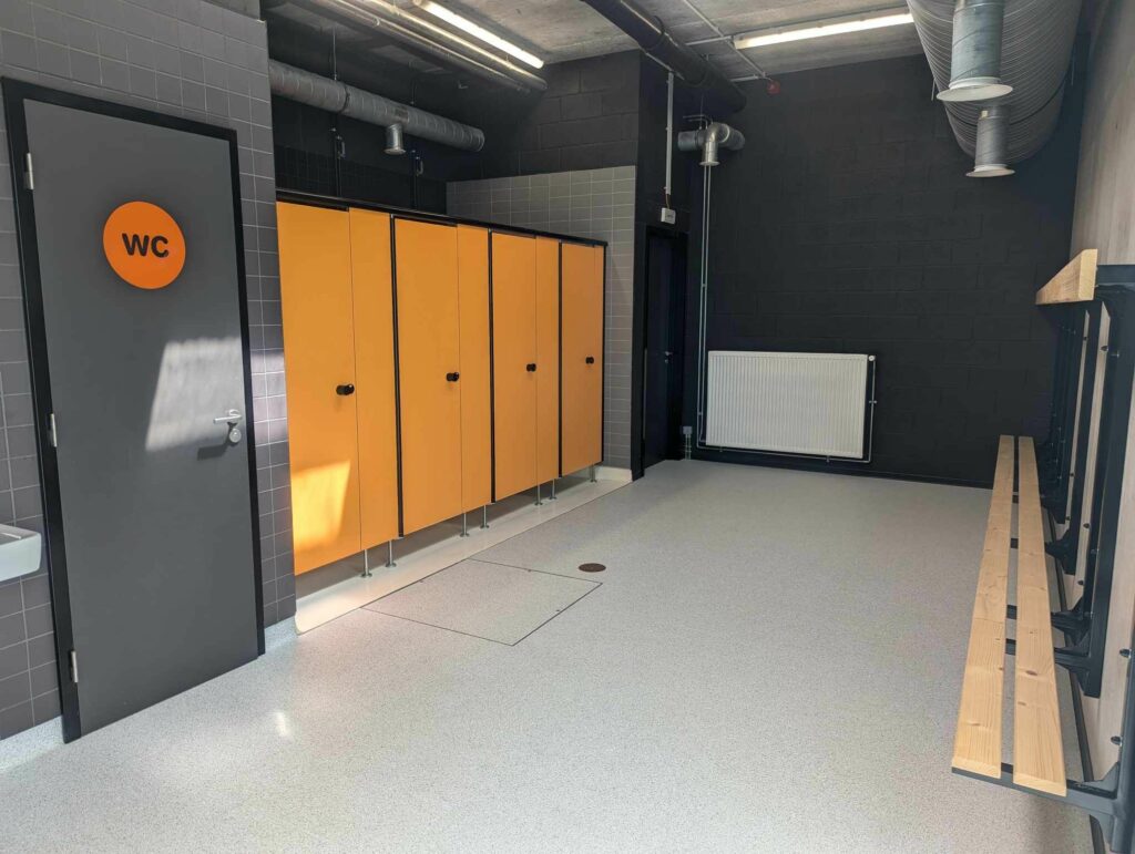 LEs vestiaires de la nouvelle salle de krav maga mons 