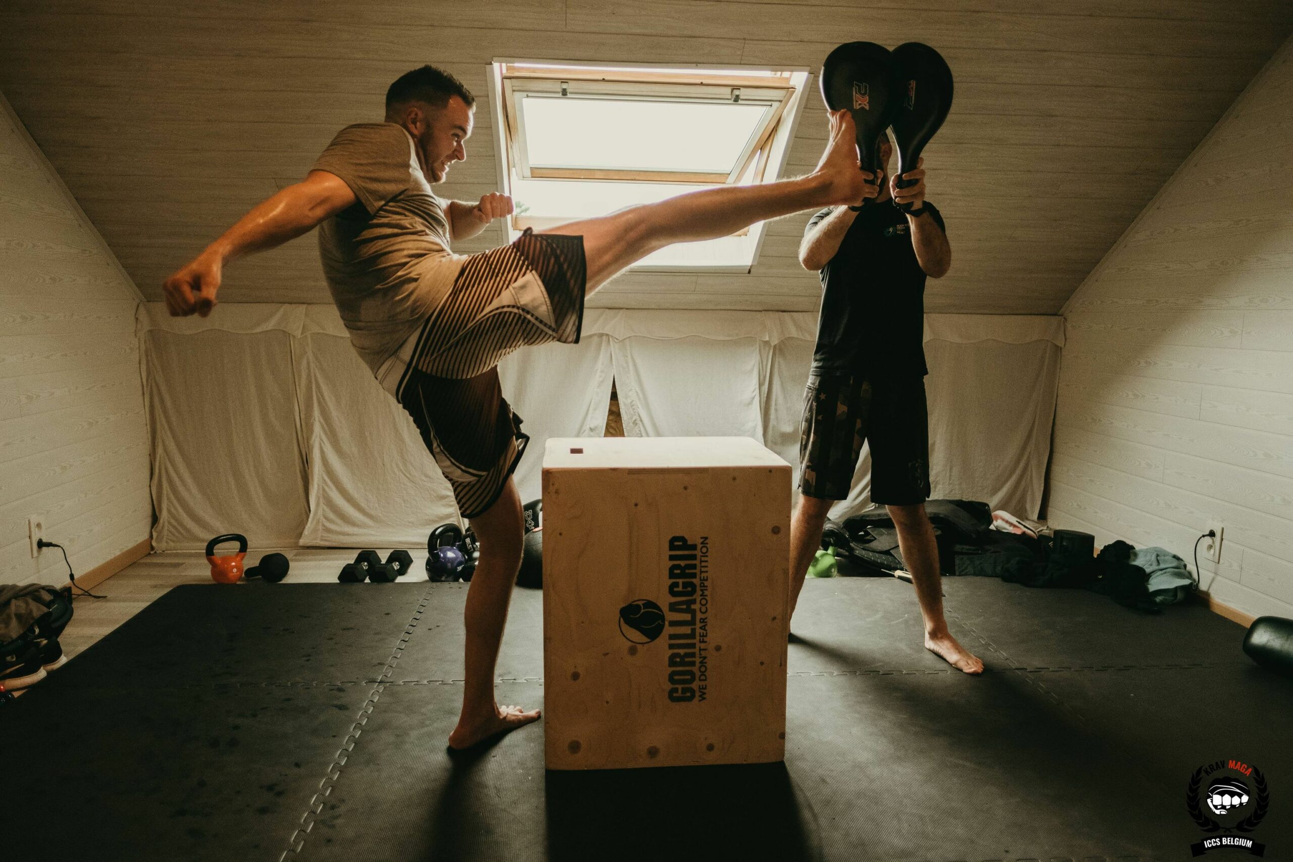 un élève de krav maga mons